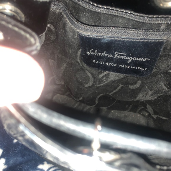 🎒CLASSIC SALVATORE FERRAGAMO MINI BACKPACK - Picture 8 of 16
